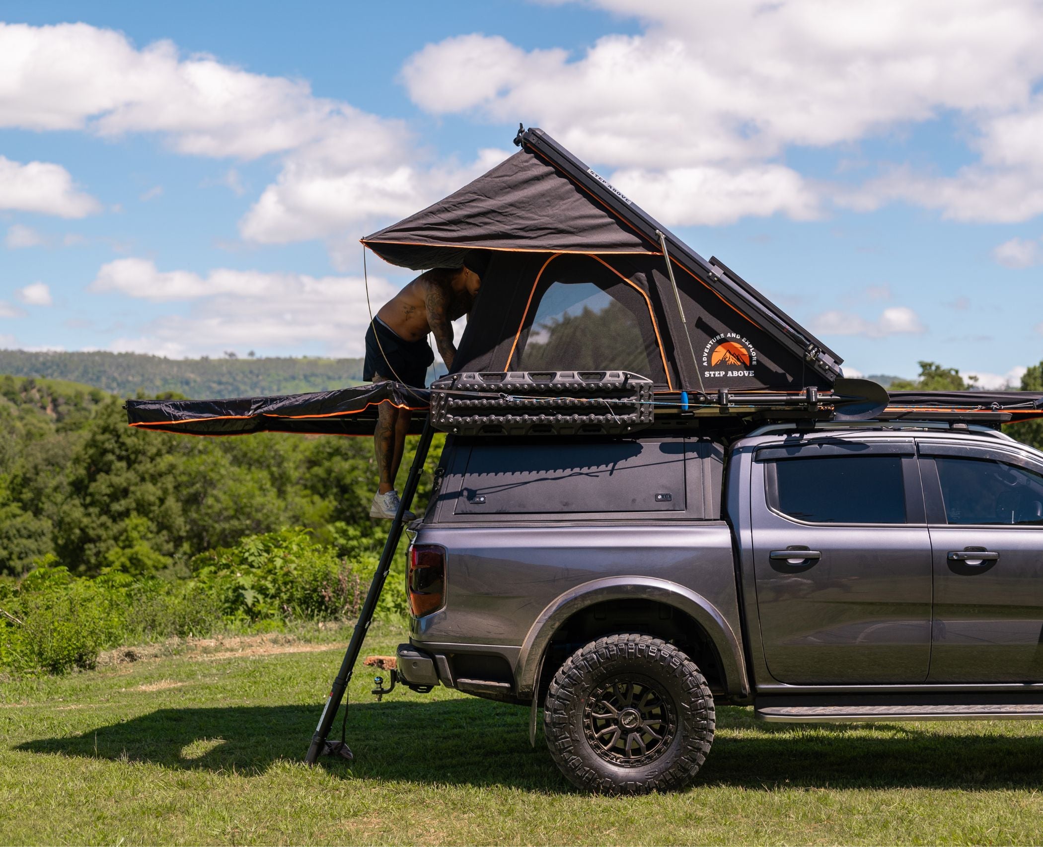 270 PLUS FREE-STANDING AWNING