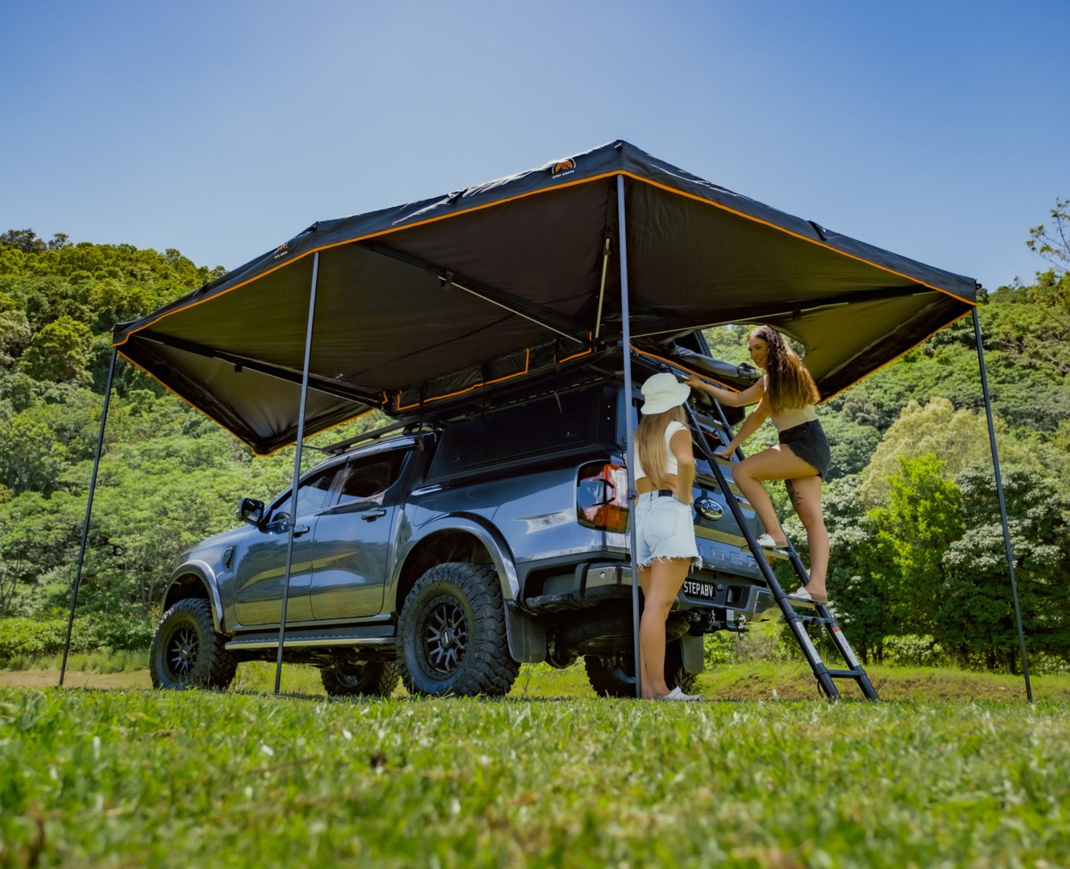 270 PLUS FREE-STANDING AWNING