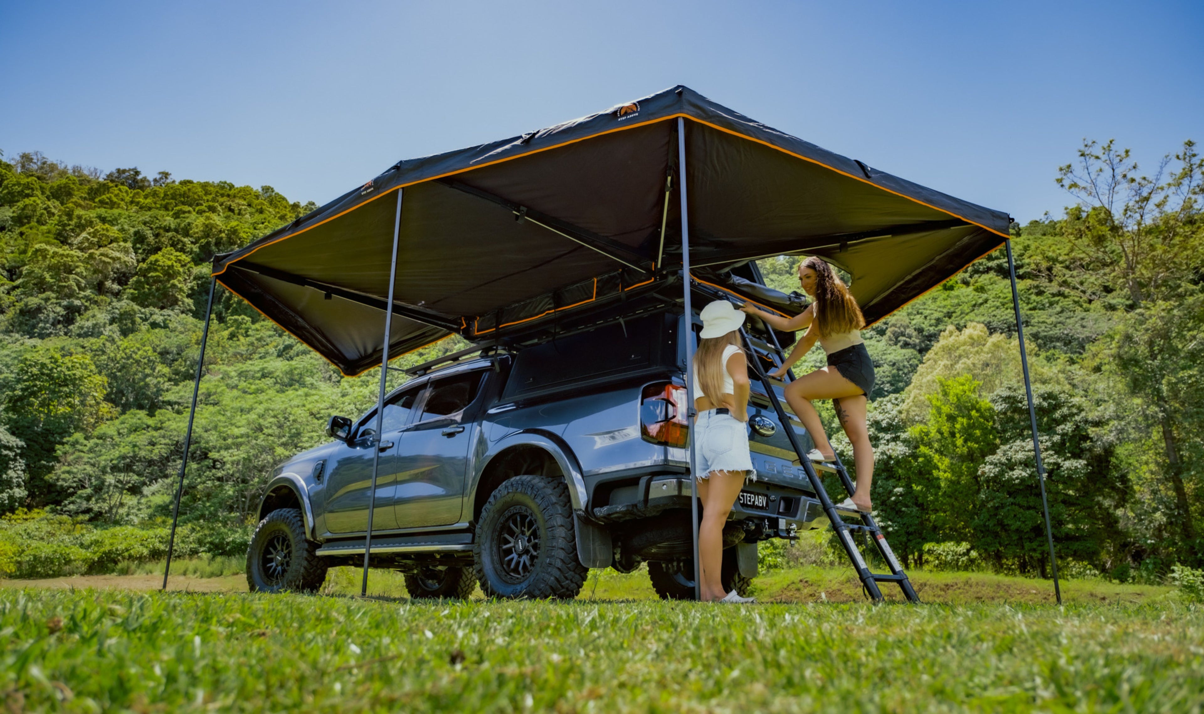 270 PLUS FREE-STANDING AWNING